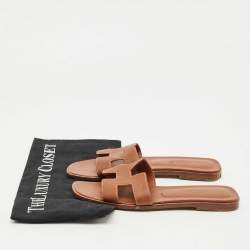 Pre Owned Hermes Brown Leather Oran Flat Sandals Size 36.5