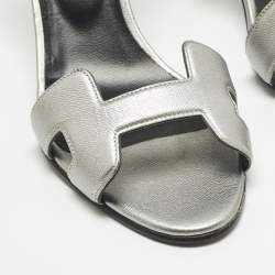 Pre Owned Hermes Silver Leather Premiere Ankle Strap Sandals Size 38
