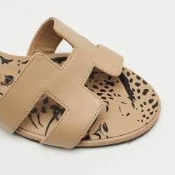 مملوكة مسبقًا صندل سلايد هيرمس أوايسس جلد بورغندي مقاس 37.5