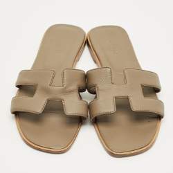 Pre Owned Hermes Grey Leather Oran Flat Slide Size 40