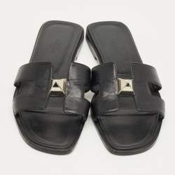 Pre Owned Hermes Black Leather Oran Flat Sandals Size 37.5