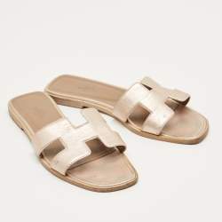 Pre Owned صندل هيرمس أوران سهل اللبس من الجلد السويدي الكريستالي البيج مقاس 39