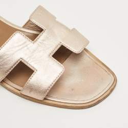 Pre Owned صندل هيرمس أوران سهل اللبس من الجلد السويدي الكريستالي البيج مقاس 39