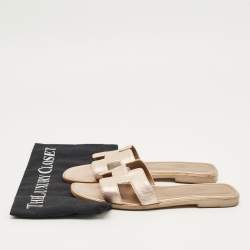 Pre Owned صندل هيرمس أوران سهل اللبس من الجلد السويدي الكريستالي البيج مقاس 39