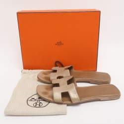 Pre Owned Hermes Metallic Beige Leather Oran Flat Sandals Size 40