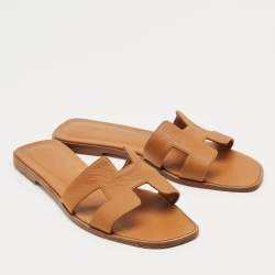 Pre Owned Hermes Brown Leather Oran Flat Sandals Size 39