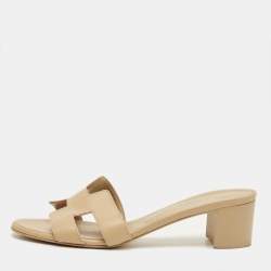 Pre Owned صندل هيرمس أواسيس جلد بيج مقاس 37.5