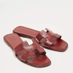 Pre Owned Hermes Red Patent  Leather Oran Flat Slides Size 42