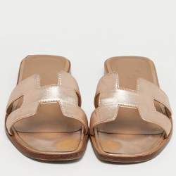 Pre Owned Hermes Rose Gold Leather Oran Flat Slides Size 36