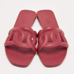 Pre Owned Hermes Burgundy Rubber Aloha Flat Slides Size 37