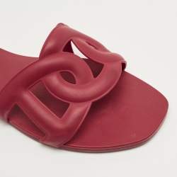 Pre Owned Hermes Burgundy Rubber Aloha Flat Slides Size 37