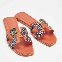 Pre Owned Hermes Oran Size 41 Orange Canvas and Leather Slide Sandals