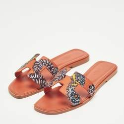 Pre Owned Hermes Oran Size 41 Orange Canvas and Leather Slide Sandals