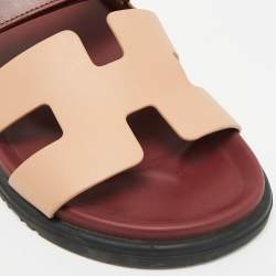 مملوكة مسبقًا صندل هيرمس شيبر مسطح ساتان زهري/أرجواني مقاس 37.5