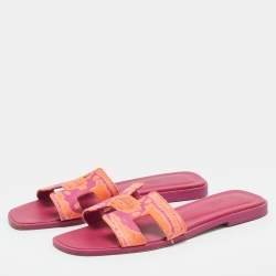 مملوكة مسبقًا Hermes Oran Size 37 Orange/Purple Canvas Flat Slides