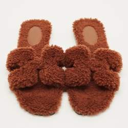 Pre Owned صندل هيرميس أوران فرو بني مسطح مقاس 38