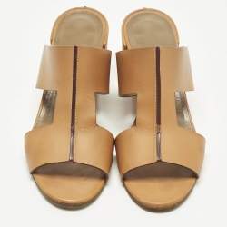 مملوكة مسبقًا صندل هيرمس كعب عريض اوستيا جلد بني طبيعي مقاس 38
