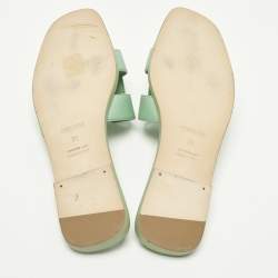 مملوكة مسبقًا Hermes Oran Size 39 Green Leather Flat Slide
