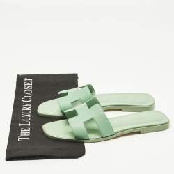 مملوكة مسبقًا Hermes Oran Size 39 Green Leather Flat Slide