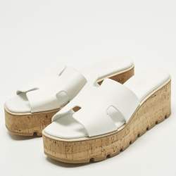 مملوكة مسبقًا صندل هيرمس إيزي جلد أبيض بكعب عريض مقاس 40