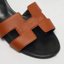 مملوكة مسبقًا Hermes Oasis Size 37 Brown Leather Slide Sandals