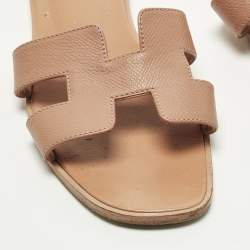 مملوكة مسبقًا Hermes Oran Size 38 Beige Leather Flat Slides