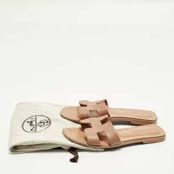 مملوكة مسبقًا Hermes Oran Size 38 Beige Leather Flat Slides