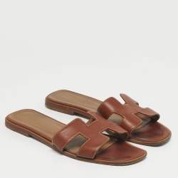 مملوكة مسبقًا Hermes Oran Size 40 Brown Leather Flat Slides 