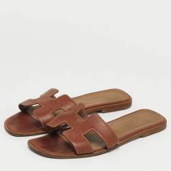 مملوكة مسبقًا Hermes Oran Size 40 Brown Leather Flat Slides 