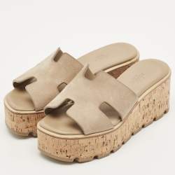 مملوكة مسبقًا Hermes Eze Size 36 Beige Suede Wedge Sandals
