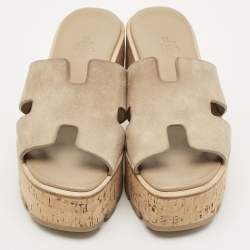 مملوكة مسبقًا Hermes Eze Size 36 Beige Suede Wedge Sandals