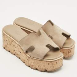 مملوكة مسبقًا Hermes Eze Size 36 Beige Suede Wedge Sandals