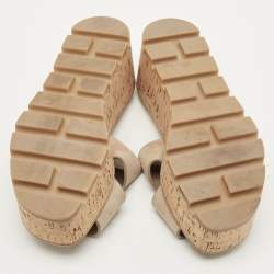 مملوكة مسبقًا Hermes Eze Size 36 Beige Suede Wedge Sandals