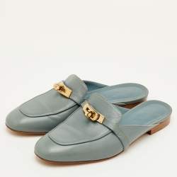 مملوكة مسبقًا موكاسان جلد أزرق هيرمس مقاس 38