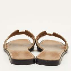 Pre Owned Hermes Oran Size 39 Grey Glitter and Suede Flat Slide Sandals