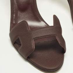 مملوكة مسبقًا Hermes Premiere Size 37.5 Burgundy Leather Ankle Strap Sandals