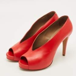 مملوكة مسبقًا حذاء هيرميس جيجي جلد كريمي/بني مقاس 36.5