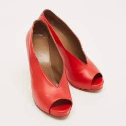 مملوكة مسبقًا حذاء هيرميس جيجي جلد كريمي/بني مقاس 36.5