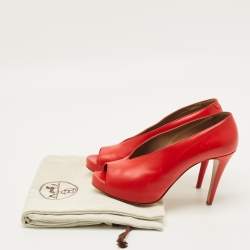 مملوكة مسبقًا حذاء هيرميس جيجي جلد كريمي/بني مقاس 36.5