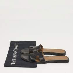 Pre Owned Hermes Oran Size 37.5 Black Leather Flat Slide