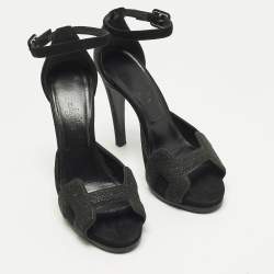 مملوكة مسبقًا صندل هيرمس هايلايت سويدي بيج مزخرف كريستال سير كاحل مقاس 38