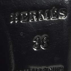 مملوكة مسبقًا صندل هيرمس هايلايت سويدي بيج مزخرف كريستال سير كاحل مقاس 38