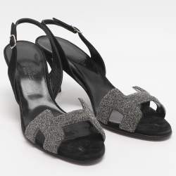 مملوكة مسبقًا Hermès Night Size 38 Black/Silver Glitter and Suede Slingback Sandals