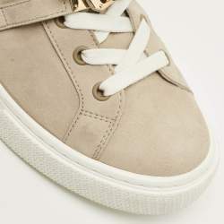 مملوكة مسبقًا Hermes Day Size 37.5 Grey/White Leather and Suede Lace Up Sneakers