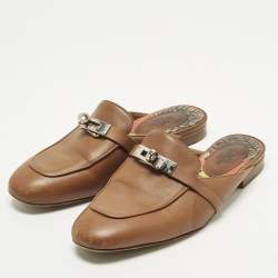 مملوكة مسبقًا صندل مولز هيرمس أوه زد مطللي بلاديوم جلد أسود مقاس 38