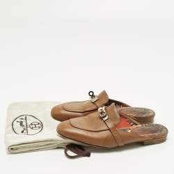 مملوكة مسبقًا صندل مولز هيرمس أوه زد مطللي بلاديوم جلد أسود مقاس 38