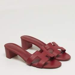 مملوكة مسبقًا Hermes Oran Size 41 Burgundy Leather Block Heel Slide Sandals
