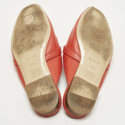 مملوكة مسبقًا صندل مولز هيرمس أوه زد مطللي بلاديوم جلد أسود مقاس 38