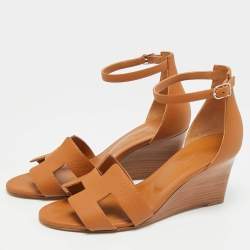 مملوكة مسبقًا Hermès Legend Size 38.5 Brown Leather Wedge Sandals