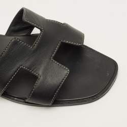 Pre Owned صندل سلايد هيرمس أوران جلد أسود مسطح مقاس 39